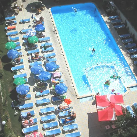 Varshava Hotell 2*