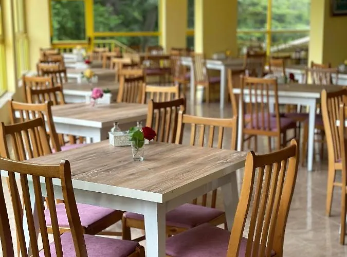 Varshava 2* Zlate písky