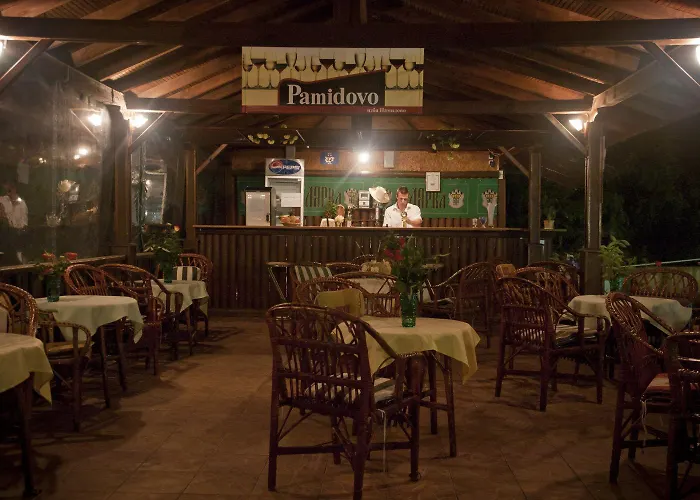 מלון Varshava 2*